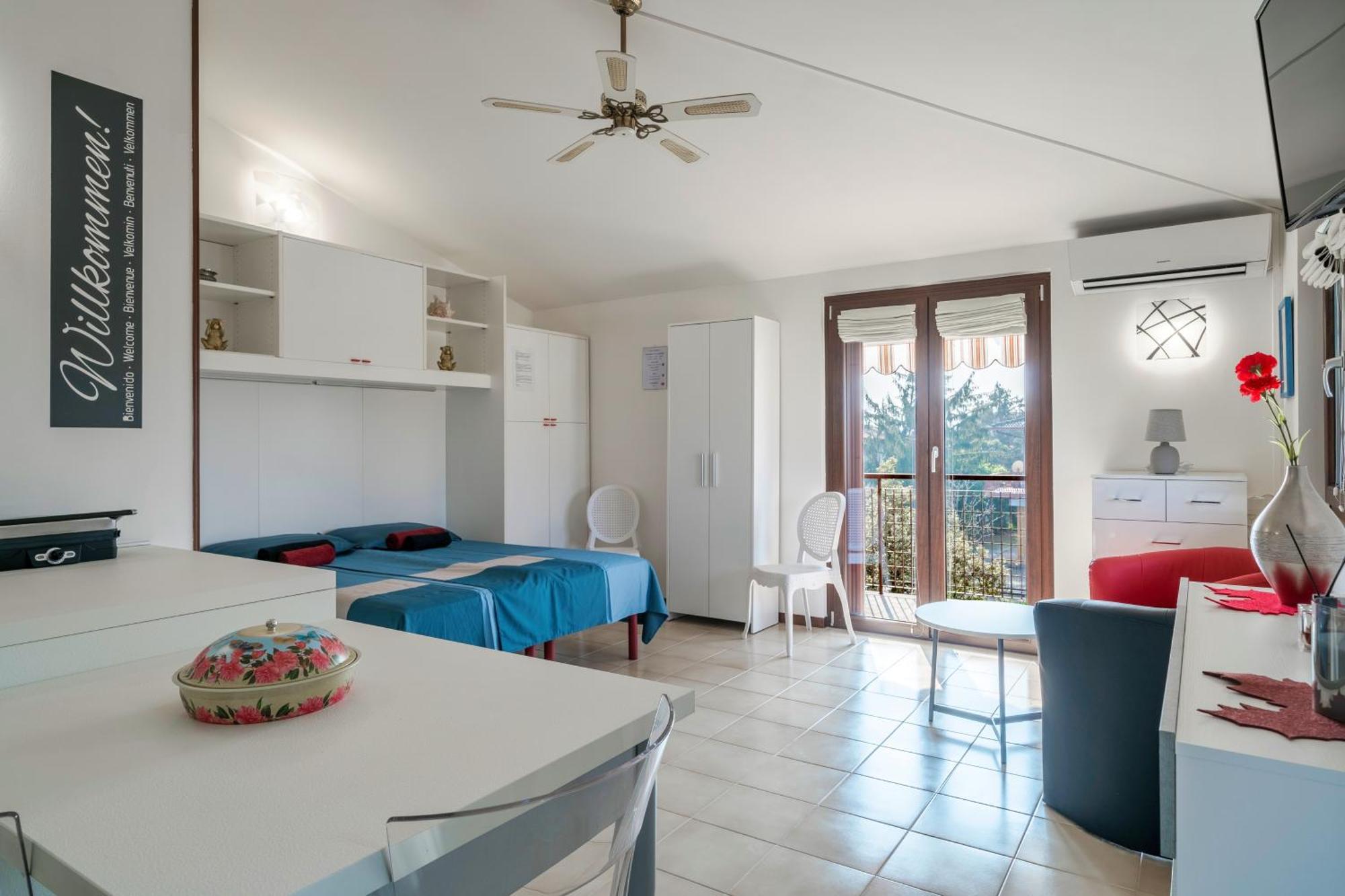 Casa Lugana 15 - Monolocale Con Piscina Fronte Lago 시르미오네 외부 사진